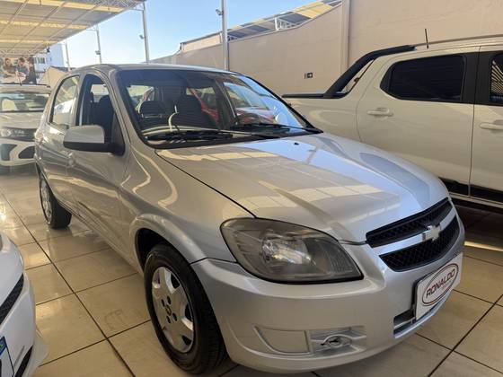 CHEVROLET CELTA 1.0 MPFI LT 8V FLEX 4P MANUAL CHEVROLET CELTA 1.0 MPFI LT 8V FLEX 4P MANUAL
